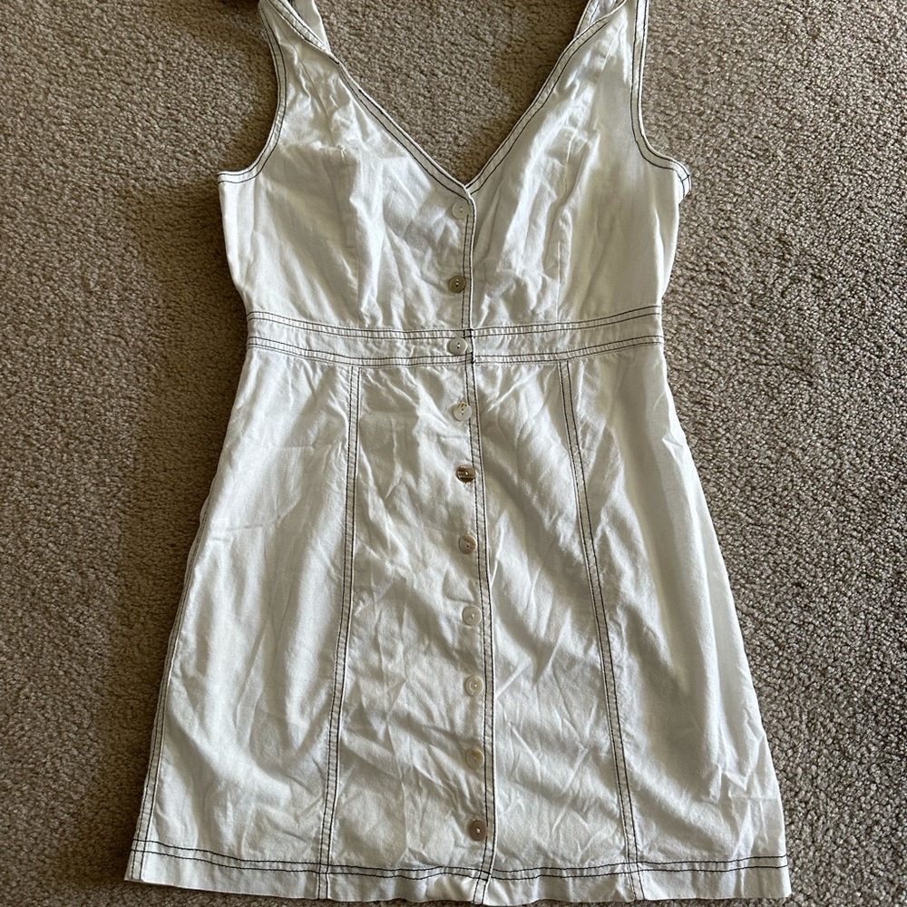 White Button-Down Sleeveless Dress